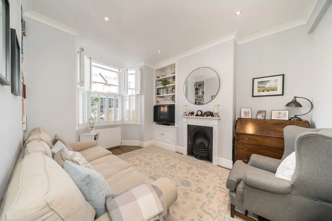 Harberson Road, SW12, photo 2