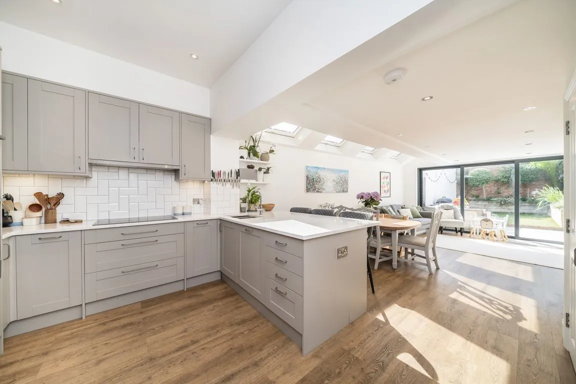 Harberson Road, SW12, photo 3