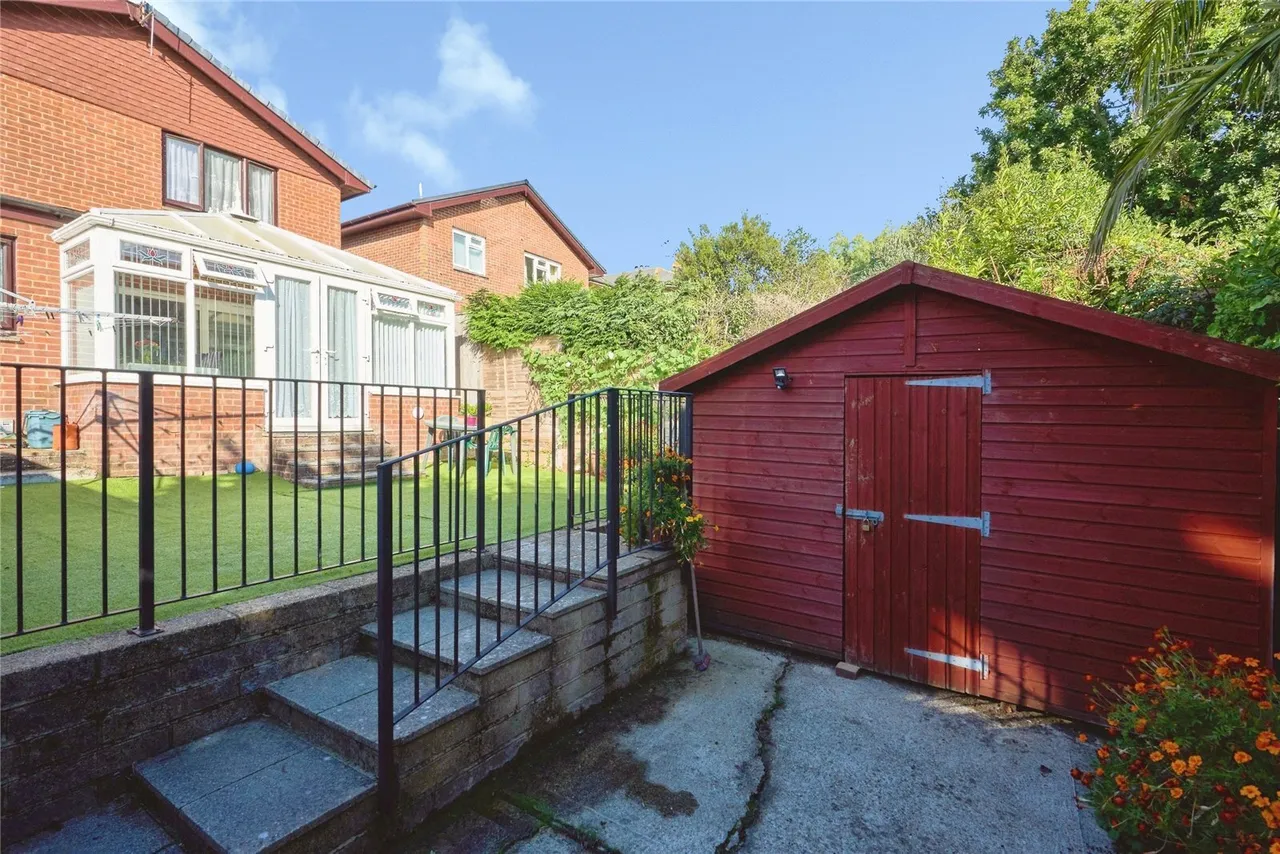 Pitt Street, Ryde, PO33, photo 6