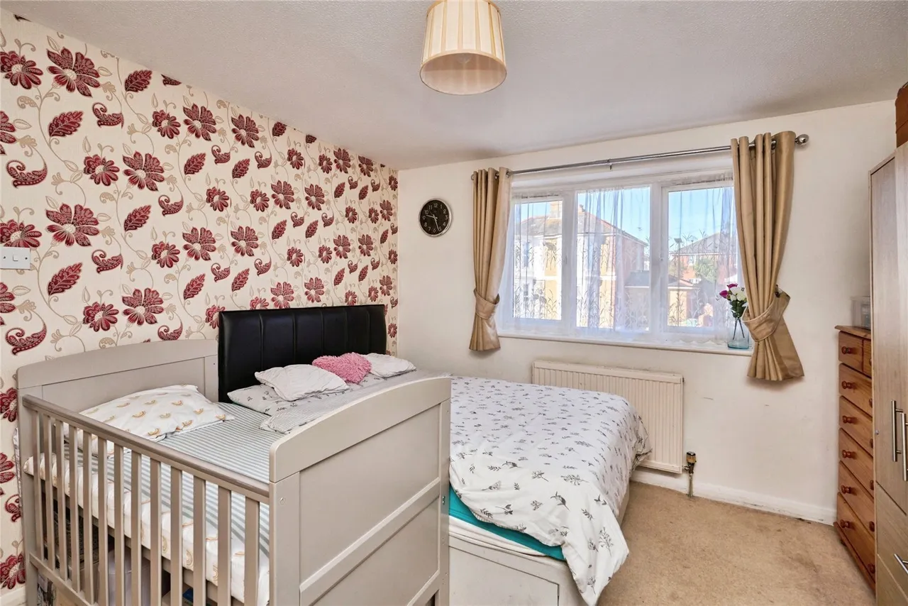 Pitt Street, Ryde, PO33, photo 8