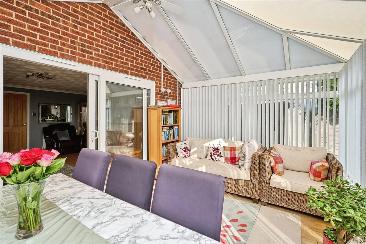 Pitt Street, Ryde, PO33, photo 13