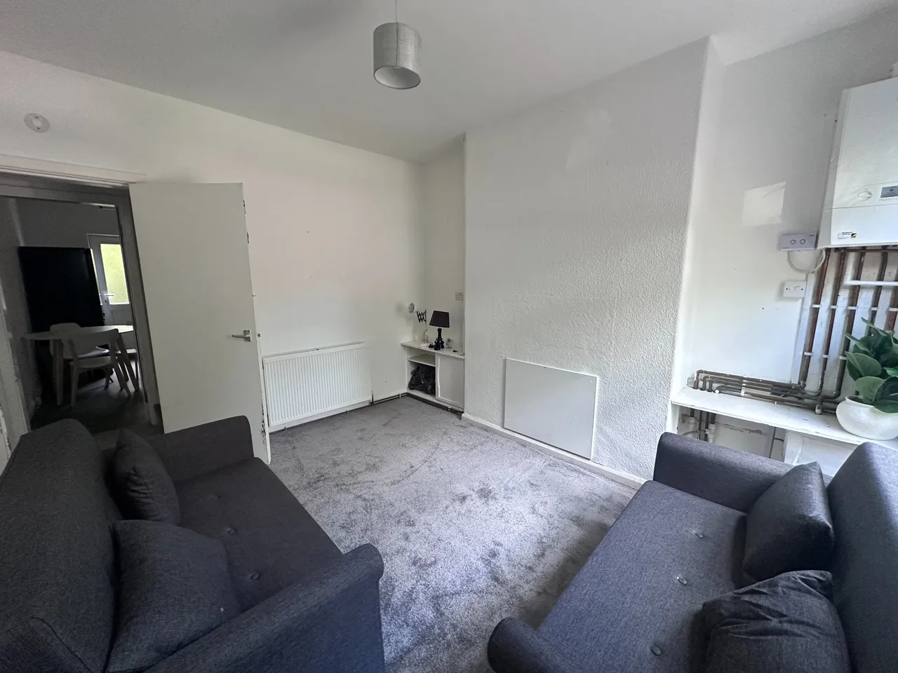2 bed house to rent, Cromwell Street, Nottingham, NG7