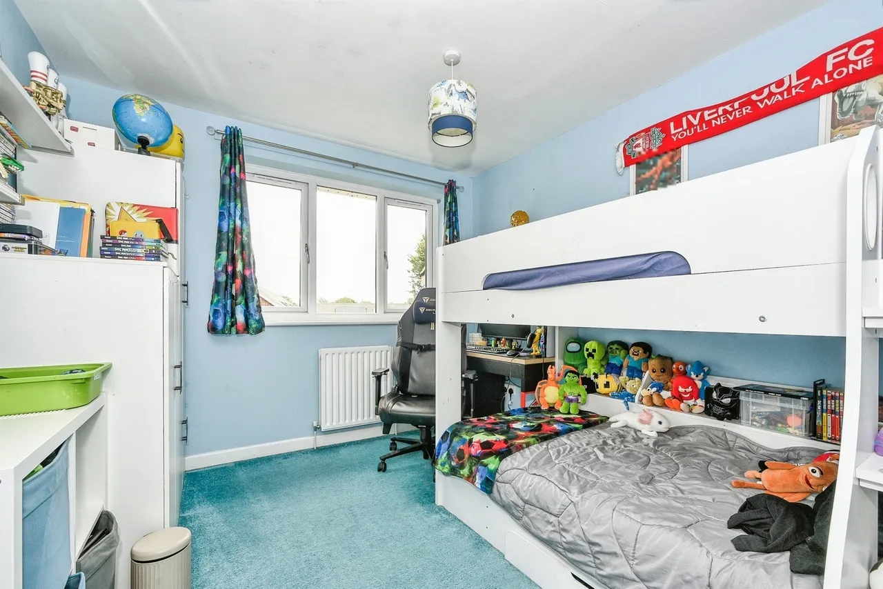 Harrow Close, Swindon, photo 9