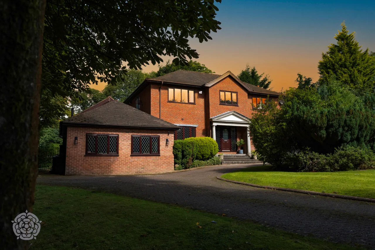 The Kilphin Princess Road, Lostock, Bolton, BL6 4DR, photo 2