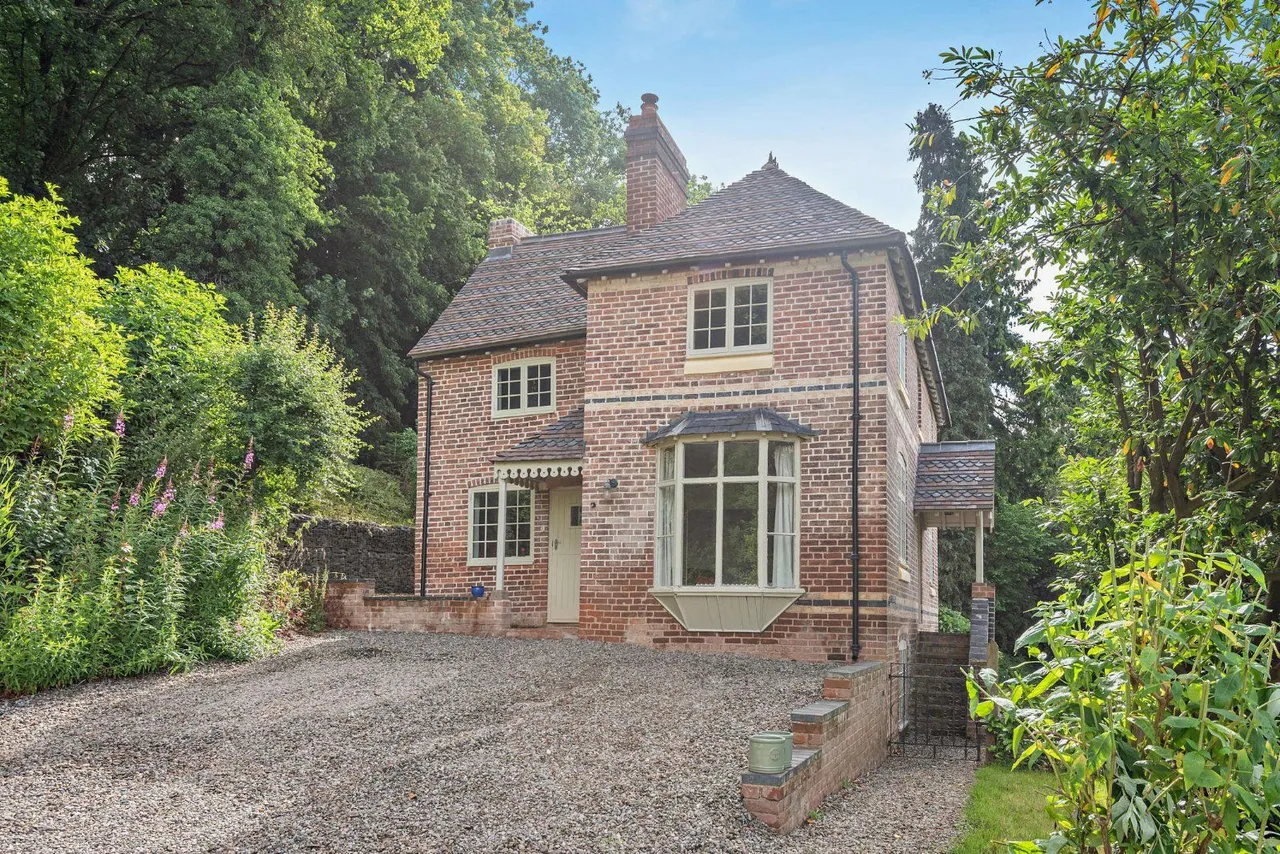 Worcester Road, Newnham Bridge, WR15, photo 22