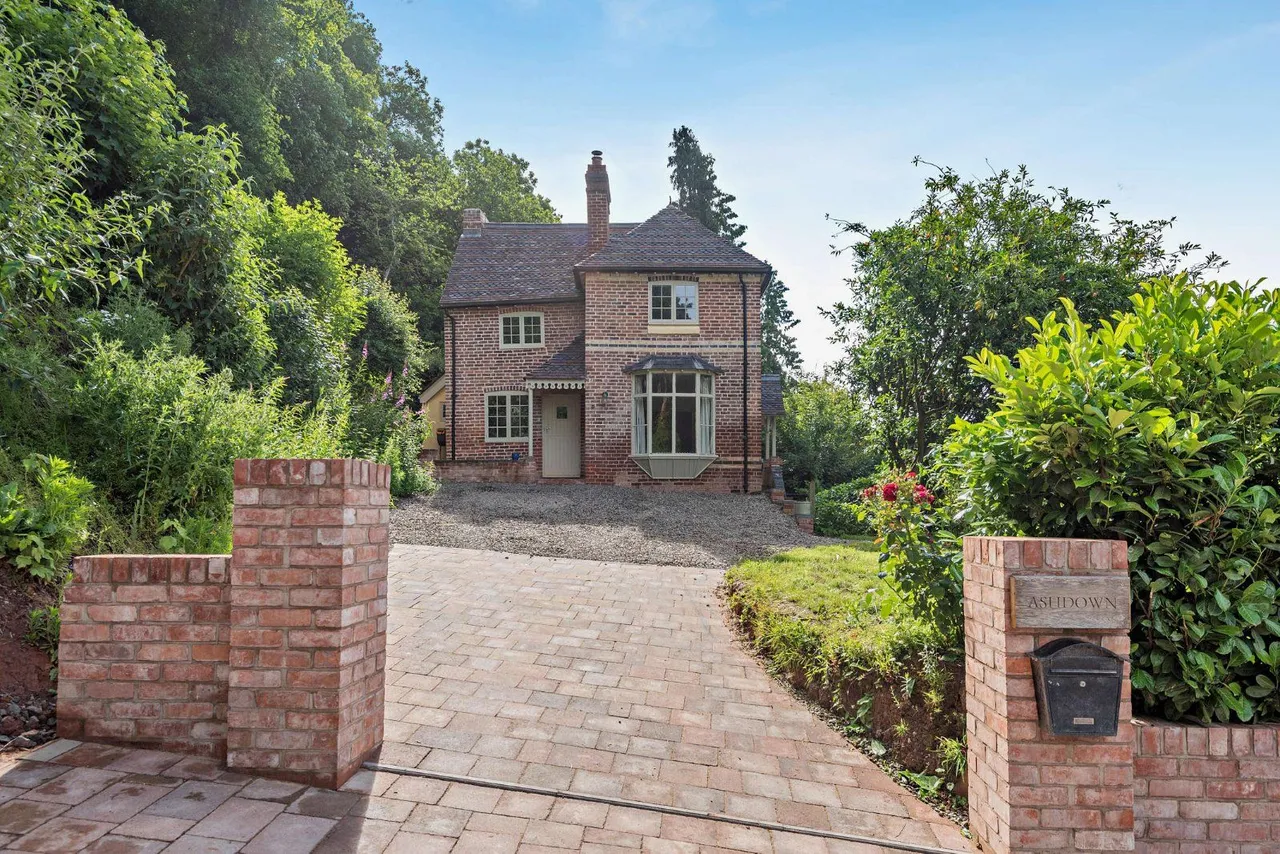 Worcester Road, Newnham Bridge, WR15, photo 2