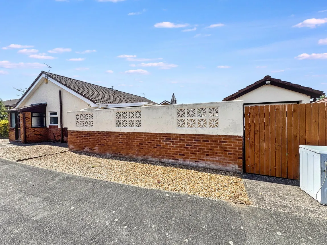 Ffordd Y Berllan, Towyn, Conwy, LL22 9LZ, photo 17