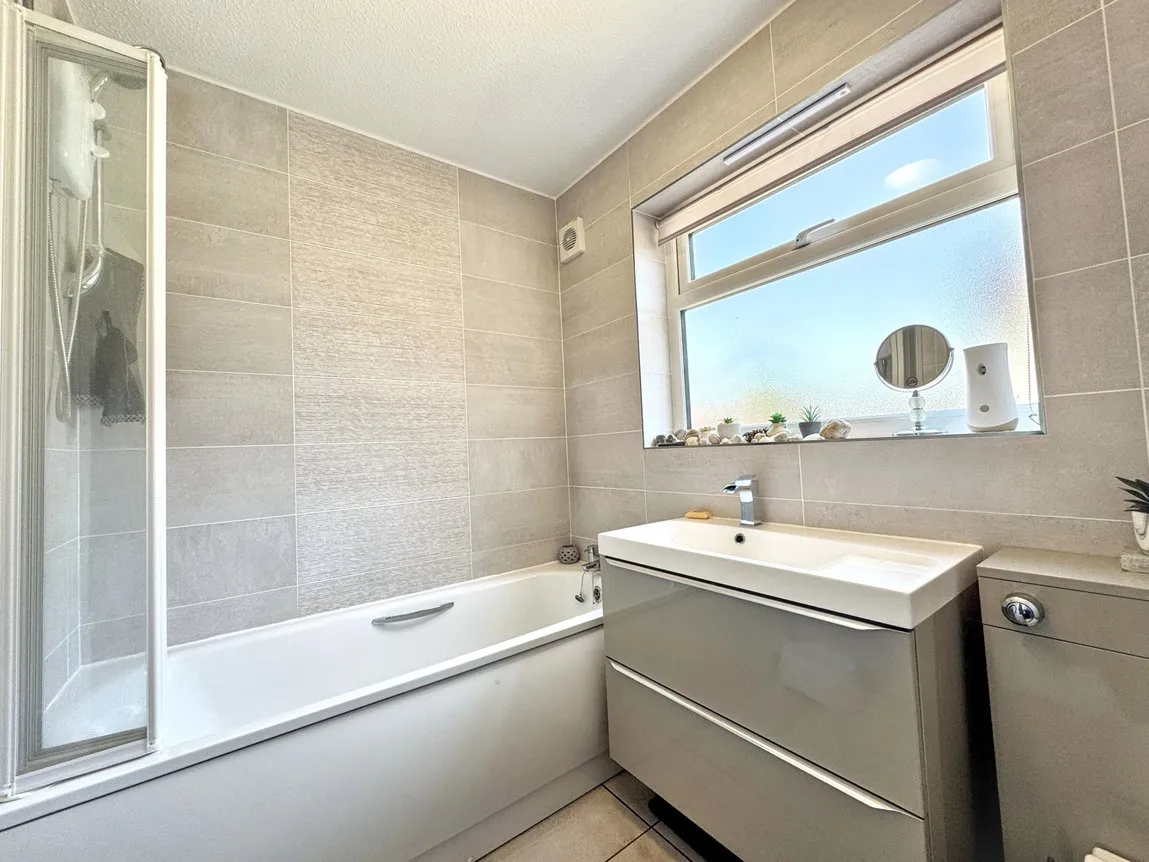 Ffordd Y Berllan, Towyn, Conwy, LL22 9LZ, photo 9