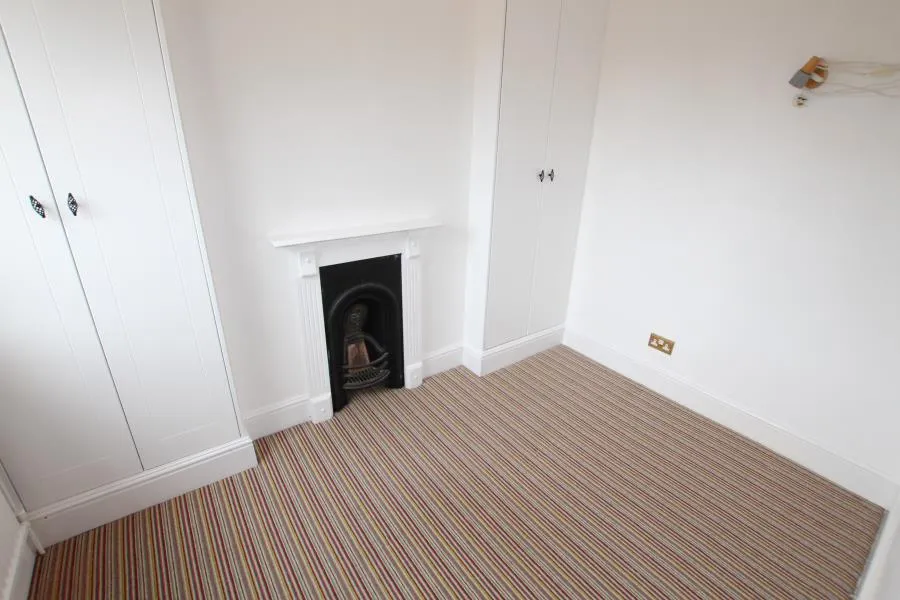 Raglan Road, Woking, GU21, photo 6