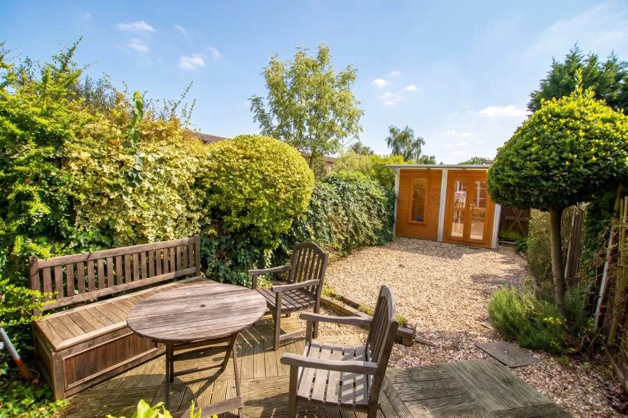Raglan Road, Woking, GU21, photo 2