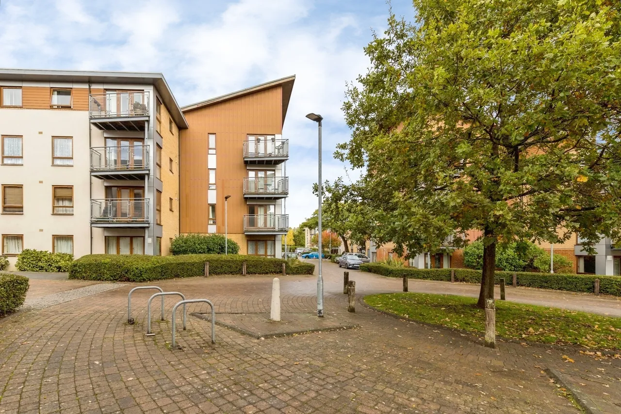 Commonwealth Drive, Crawley, RH10, photo 14
