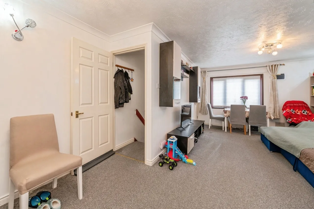Wharf Road, Grays, Essex, RM17, photo 9