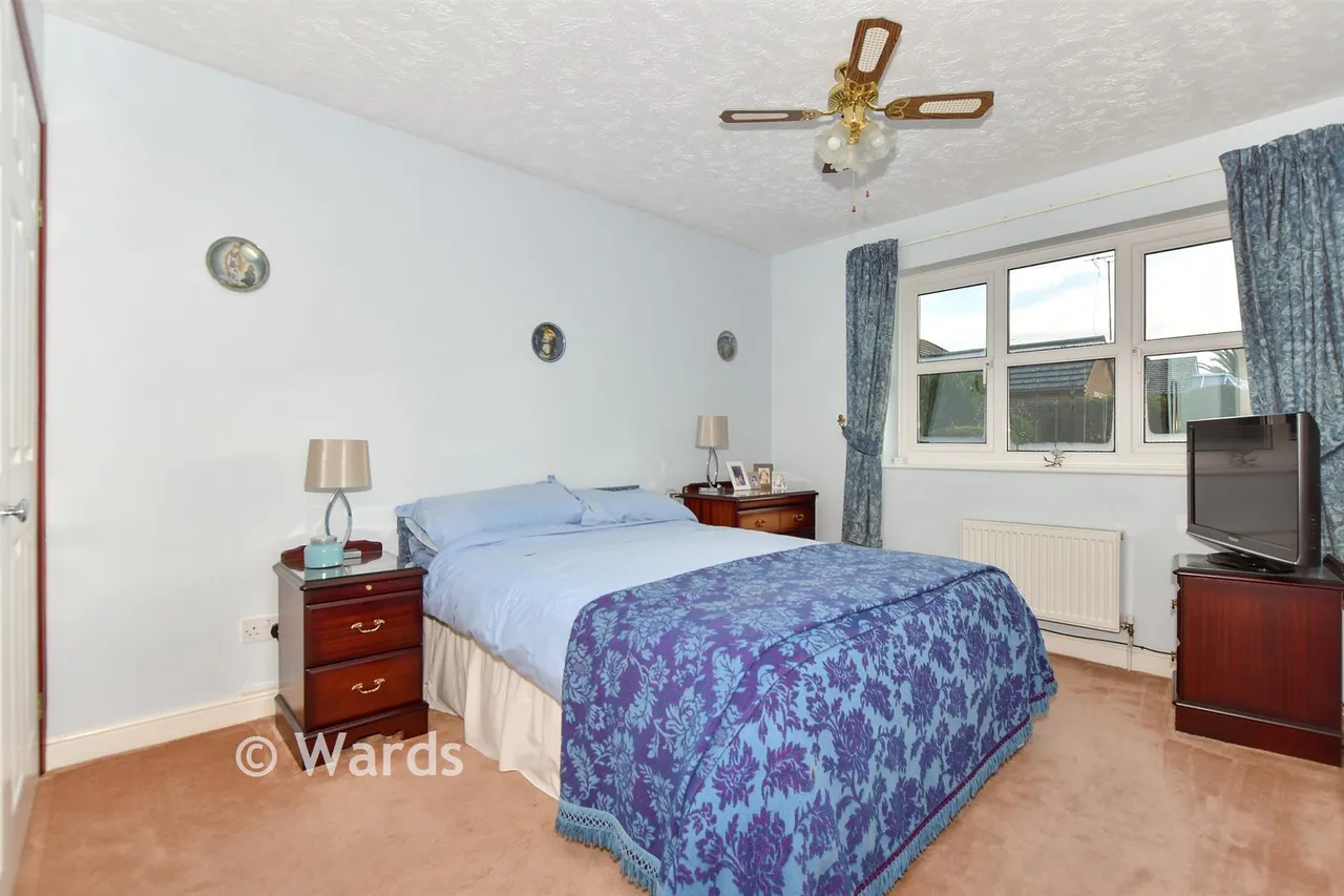 East Northdown Close, Cliftonville, CT9, photo 9