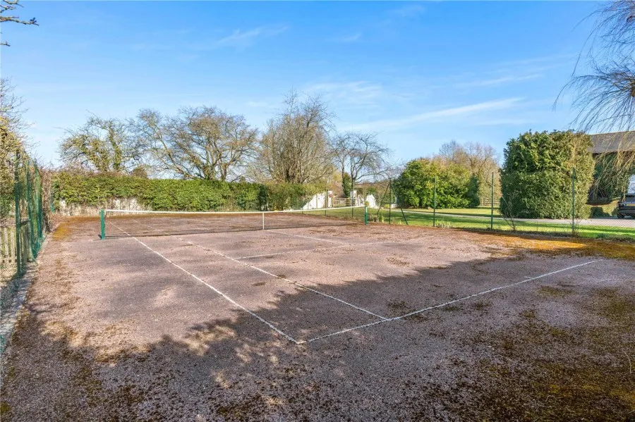 The Bury, A distinguished Grade II listed country house with separate 3-bedroom cottage, SG11, photo 22
