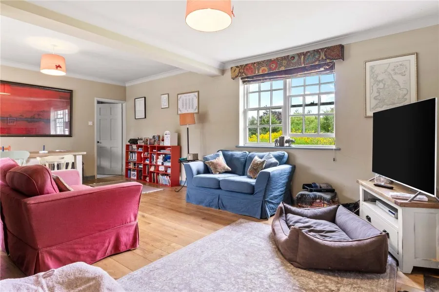 The Bury, A distinguished Grade II listed country house with separate 3-bedroom cottage, SG11, photo 10
