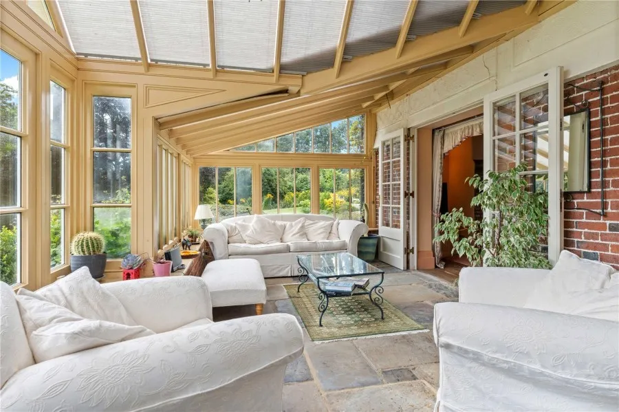 The Bury, A distinguished Grade II listed country house with separate 3-bedroom cottage, SG11, photo 8
