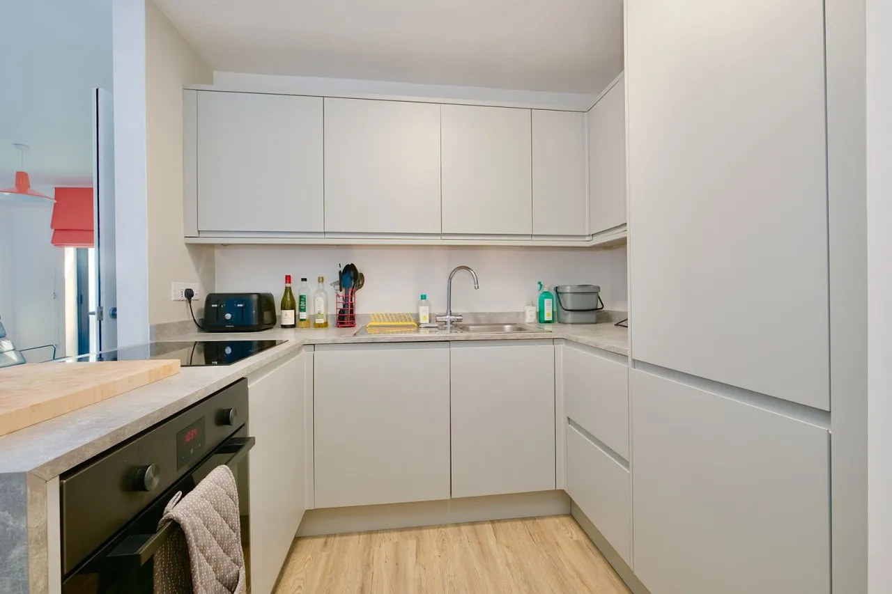 High Street, Huntingdon, PE29, photo 5