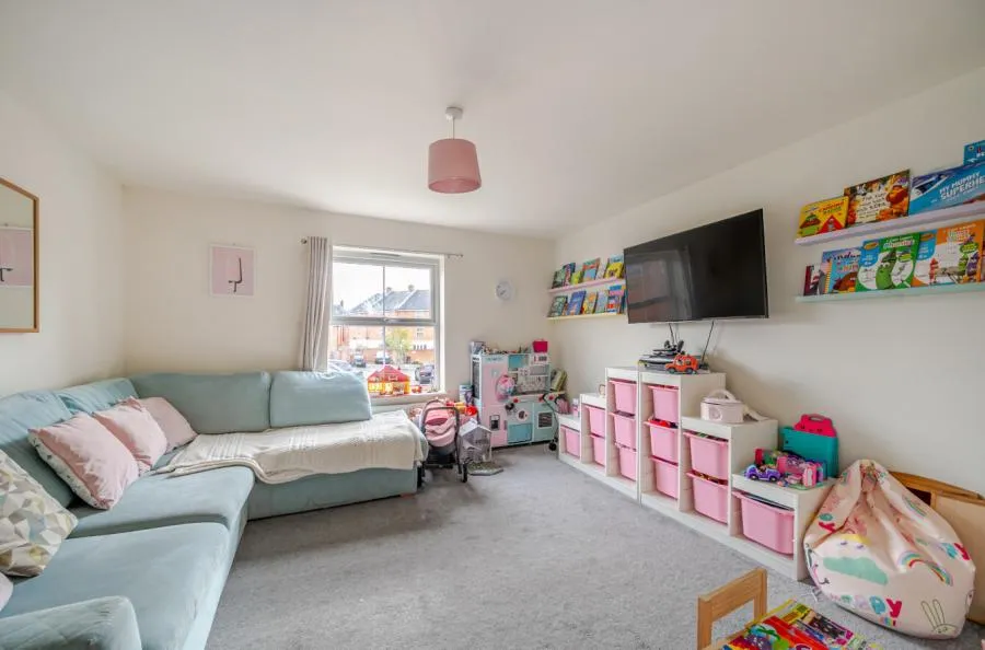 Lavinia Walk, Swindon, SN25, photo 8