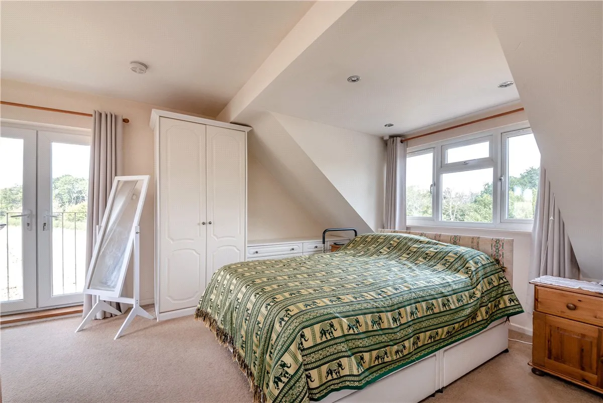 Roberts Road, Barton Stacey, SO21, photo 6