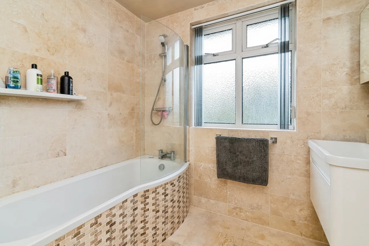 Church Road, Burton Joyce, NG14, photo 14