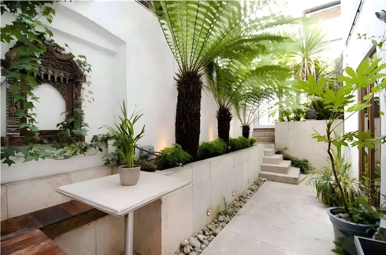 St. Stephens Gardens, London, W2 5QX, photo 2