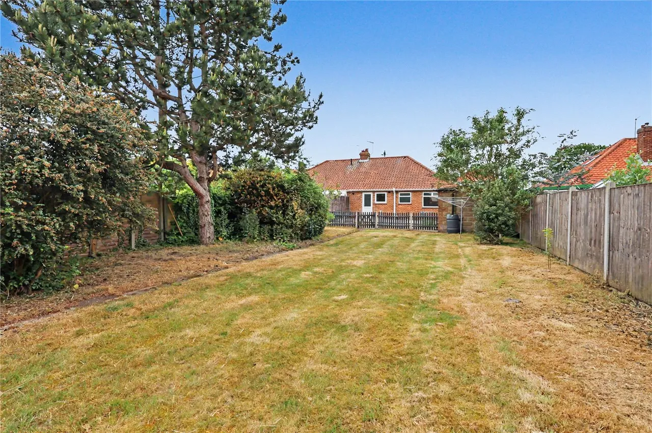 Waldemar Avenue, Hellesdon, Norwich, Norfolk, NR6, photo 3