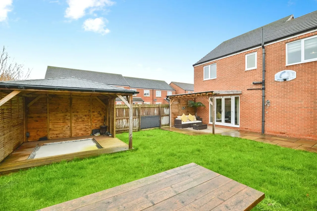 Meadowfields, Morton on Swale, Northallerton, North Yorkshire, DL7, photo 13