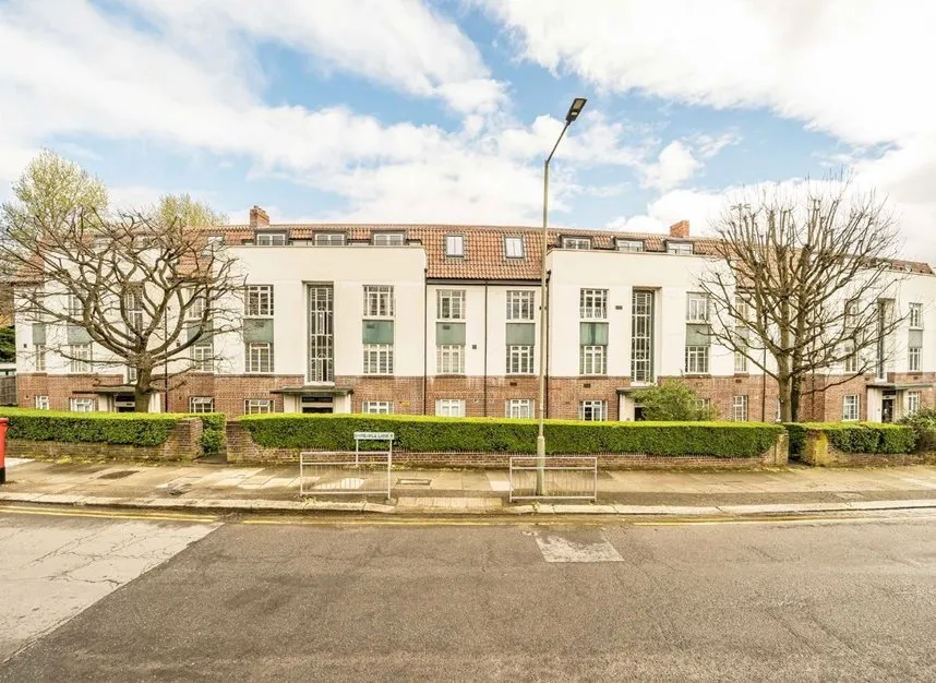 2 bed flat to rent, Shirehall Lane, Hendon, NW4