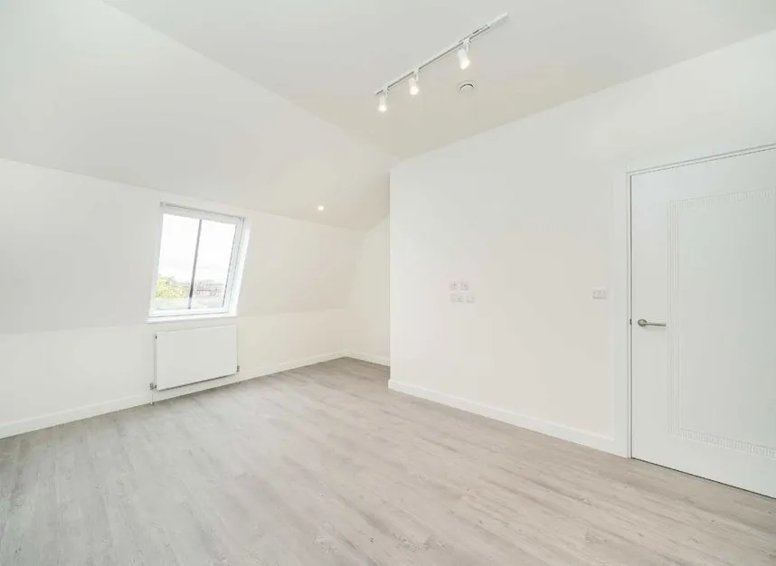 Shirehall Lane, Hendon, NW4, photo 5