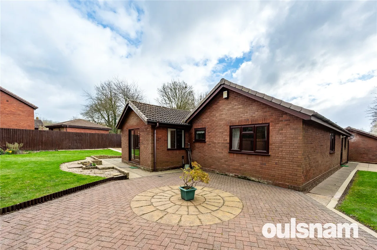 Fairford Close, Church Hill North, Redditch, Worcestershire, B98 9LU, photo 18