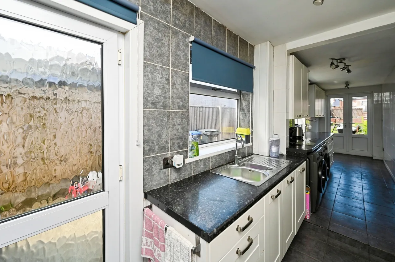 Victoria Road, Kirkby-In-Ashfield, NG17, photo 6