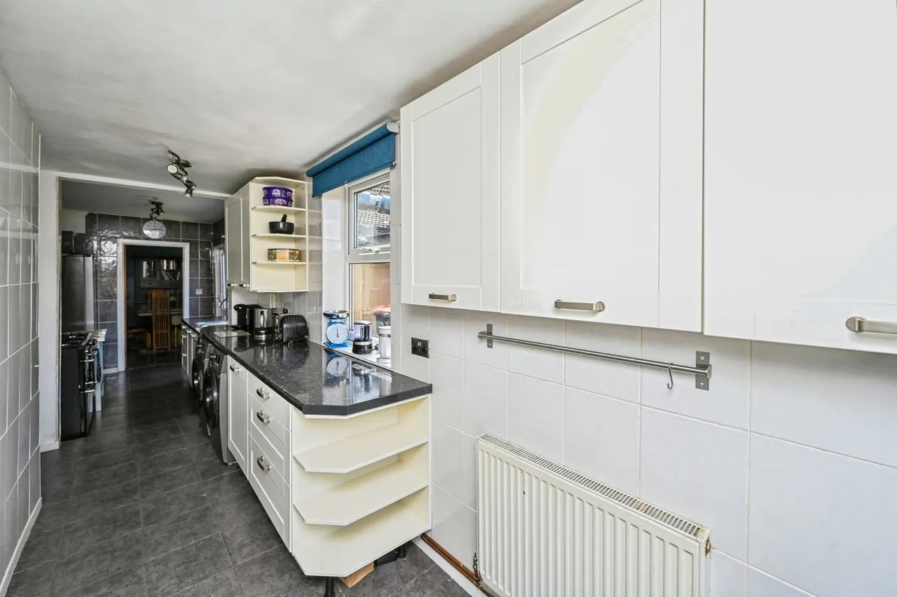 Victoria Road, Kirkby-In-Ashfield, NG17, photo 8