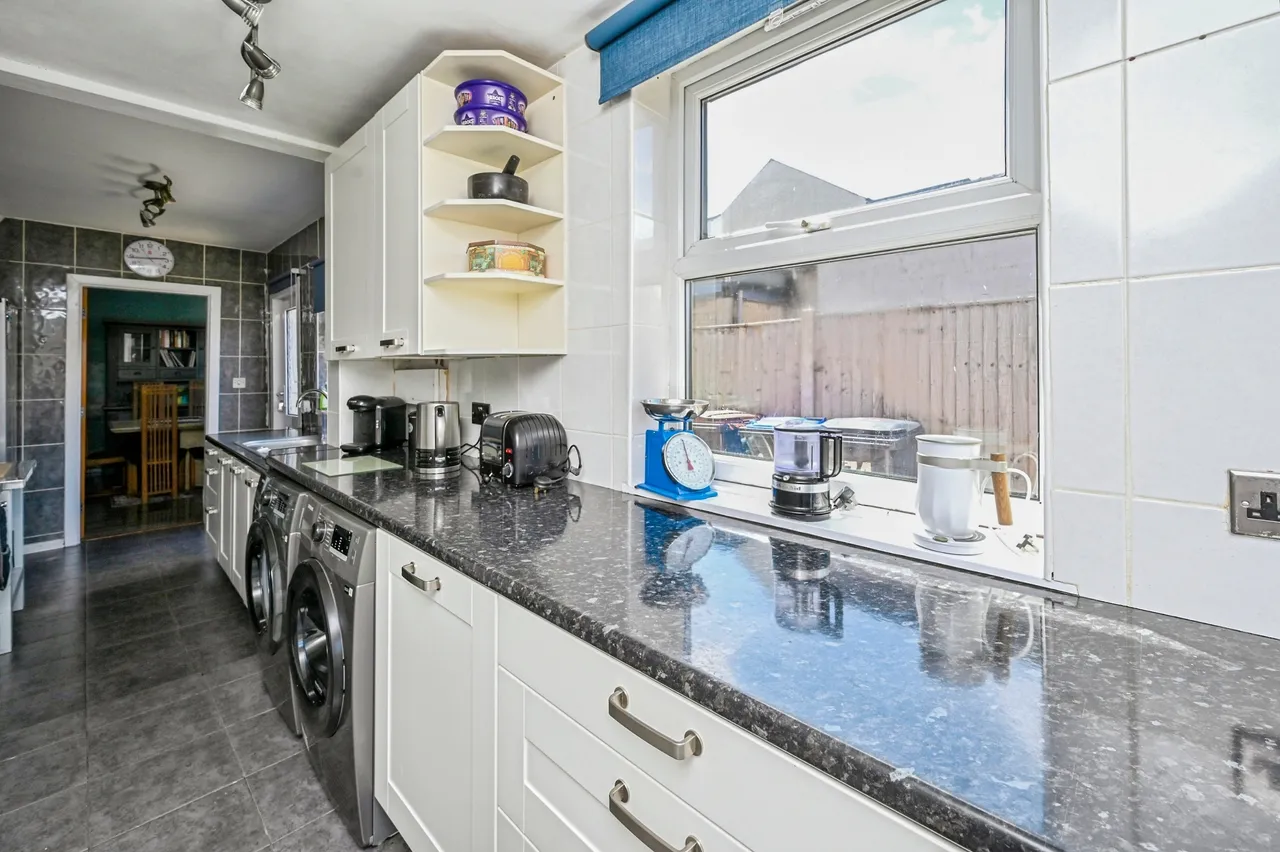 Victoria Road, Kirkby-In-Ashfield, NG17, photo 9