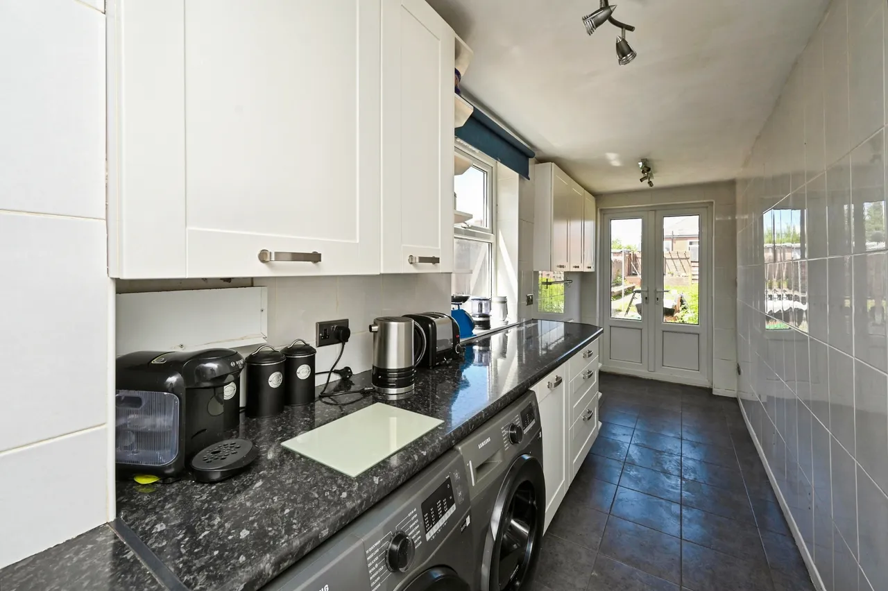 Victoria Road, Kirkby-In-Ashfield, NG17, photo 7
