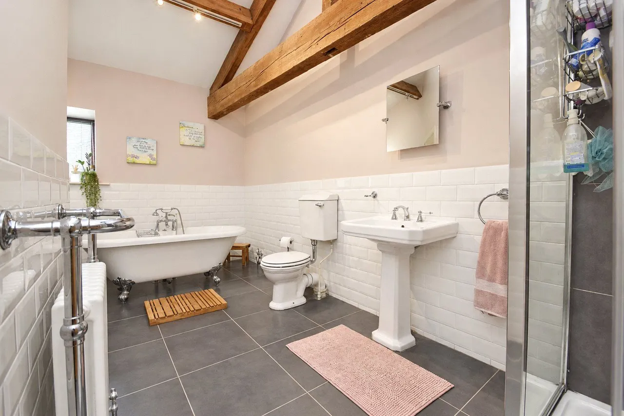 Henthorn Road, Clitheroe, BB7, photo 15
