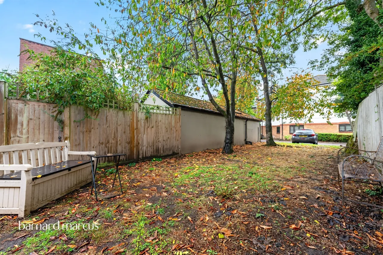 Rosemary Lane, London, SW14, photo 17