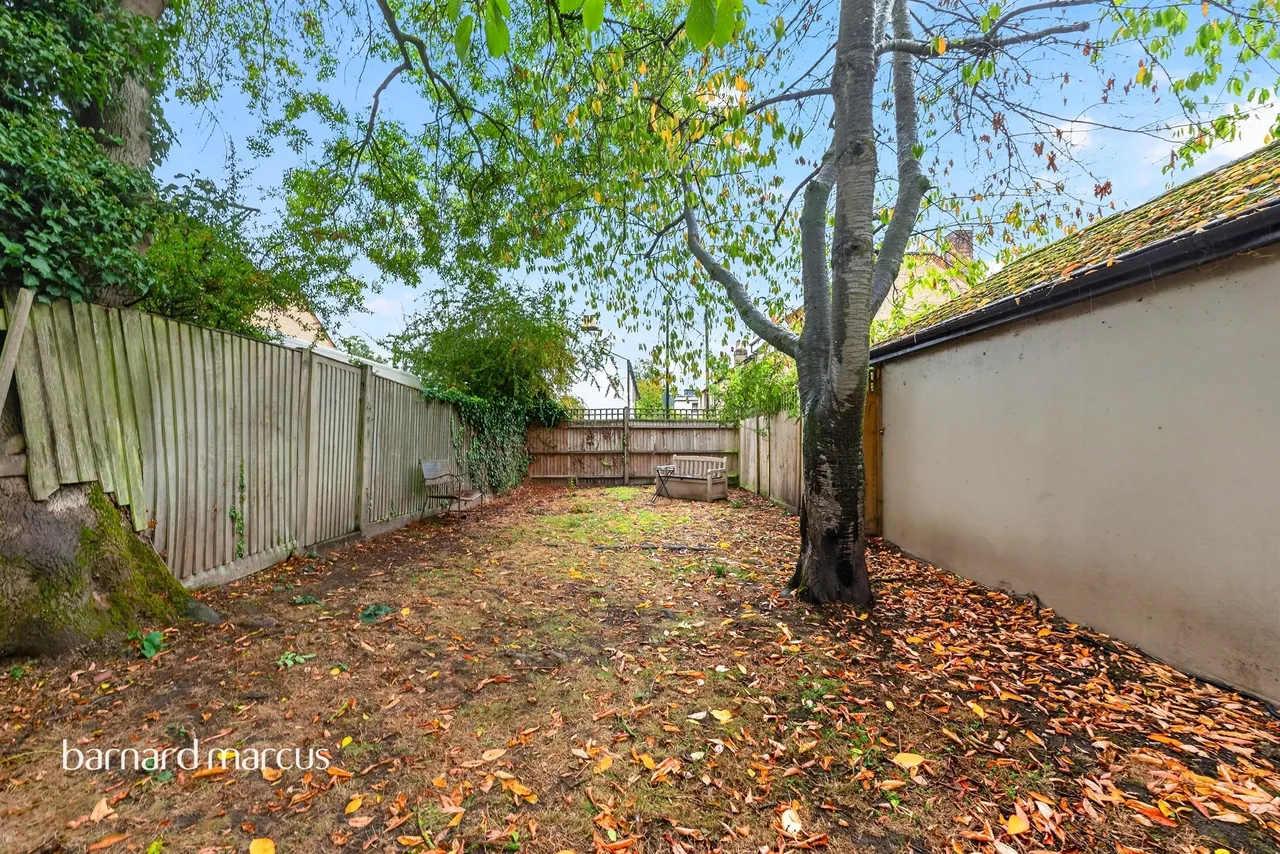 Rosemary Lane, London, SW14, photo 19