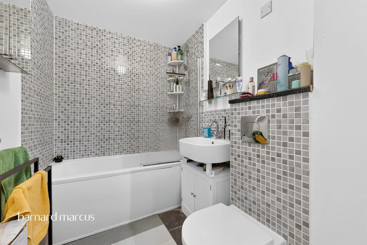 Rosemary Lane, London, SW14, photo 5
