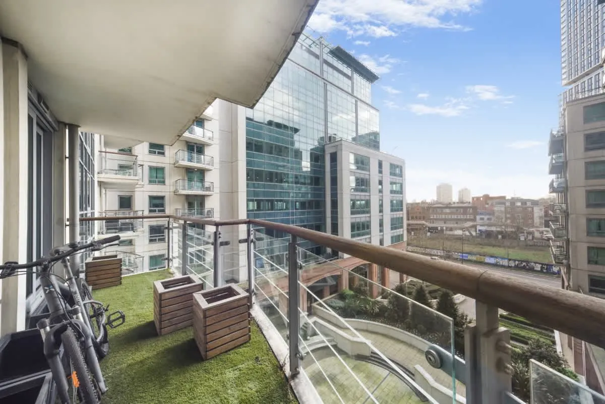 Galleon House, St George Wharf, SW8, photo 10