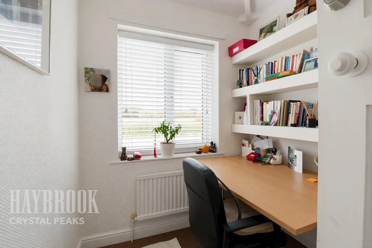 Doncaster Road, Worksop, photo 16