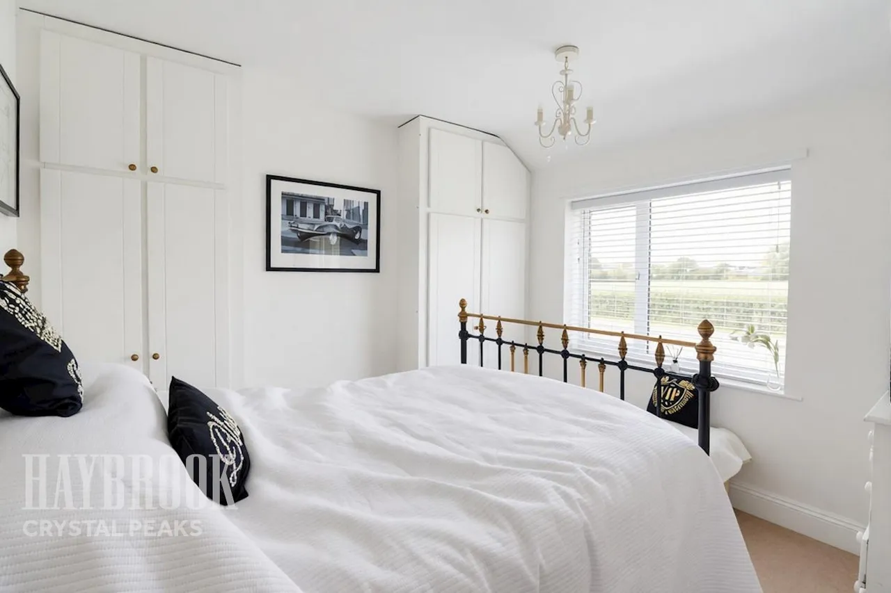 Doncaster Road, Worksop, photo 15