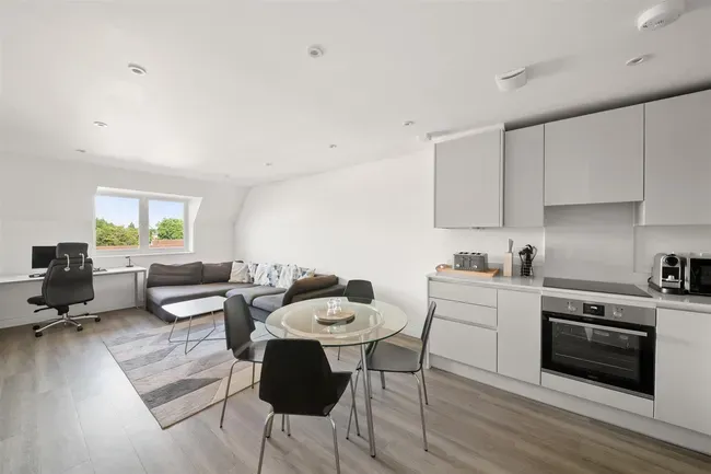 2 bed property for sale — Daneshill House, Uxbridge