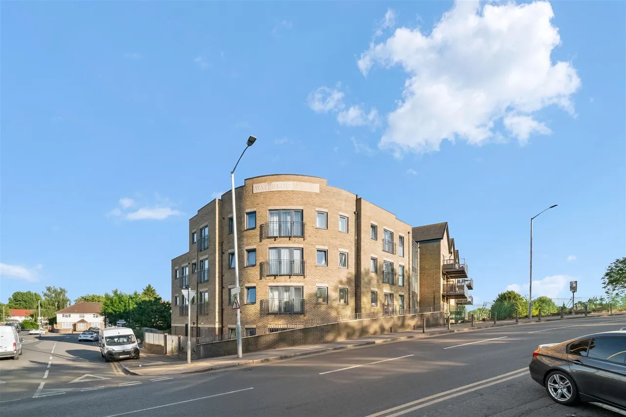 Daneshill House, Uxbridge, photo 11