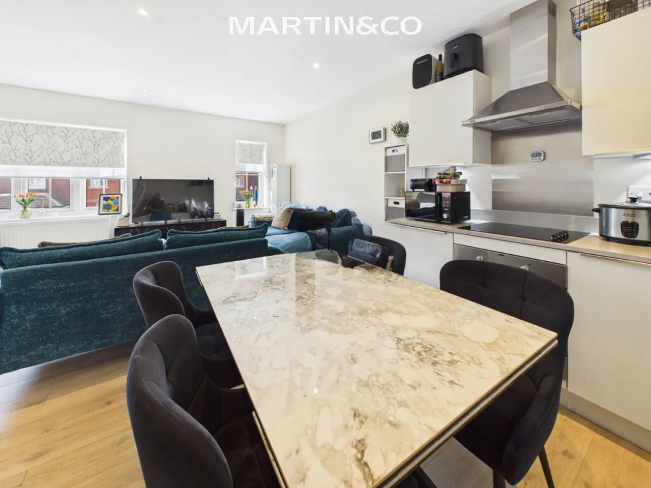 Gatehouse Close, Ashford, TW15, photo 6