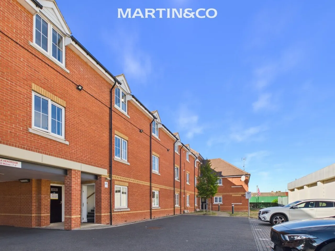 Gatehouse Close, Ashford, TW15, photo 11