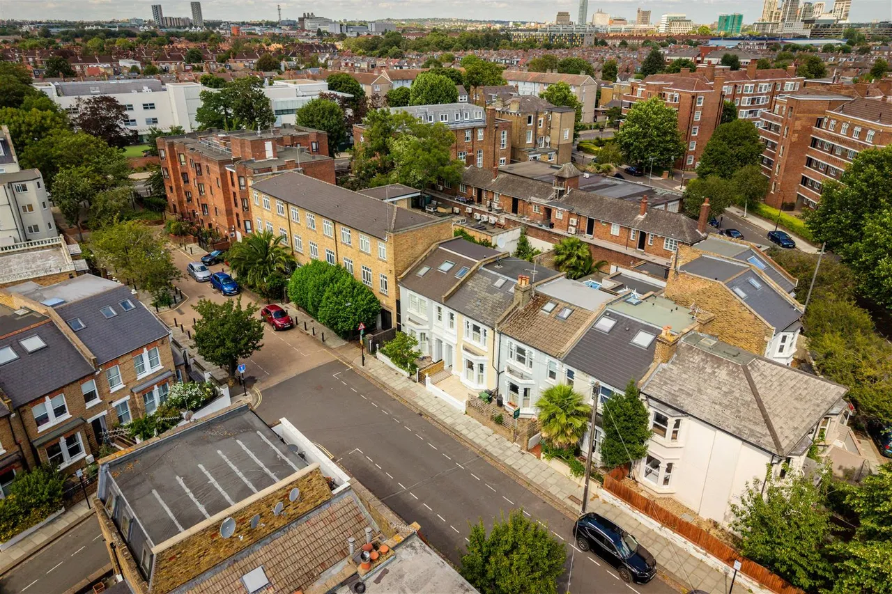 Askew Crescent, London, W12, photo 17