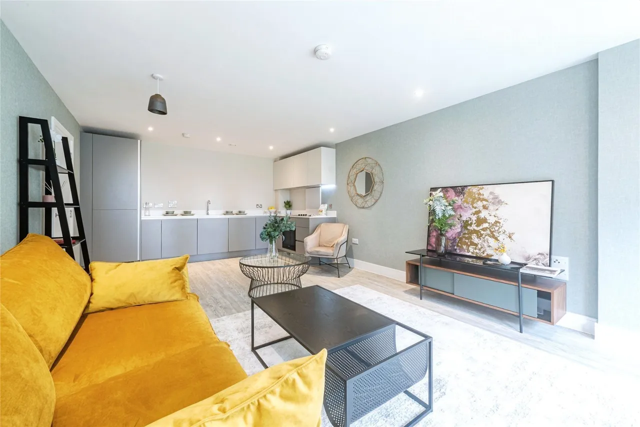 Kings Road, Newbury, RG14, photo 5