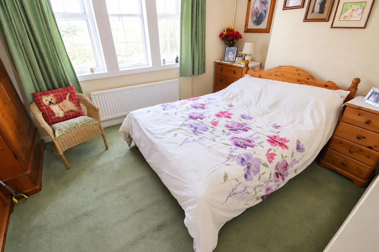 London Road, Chippenham, photo 9