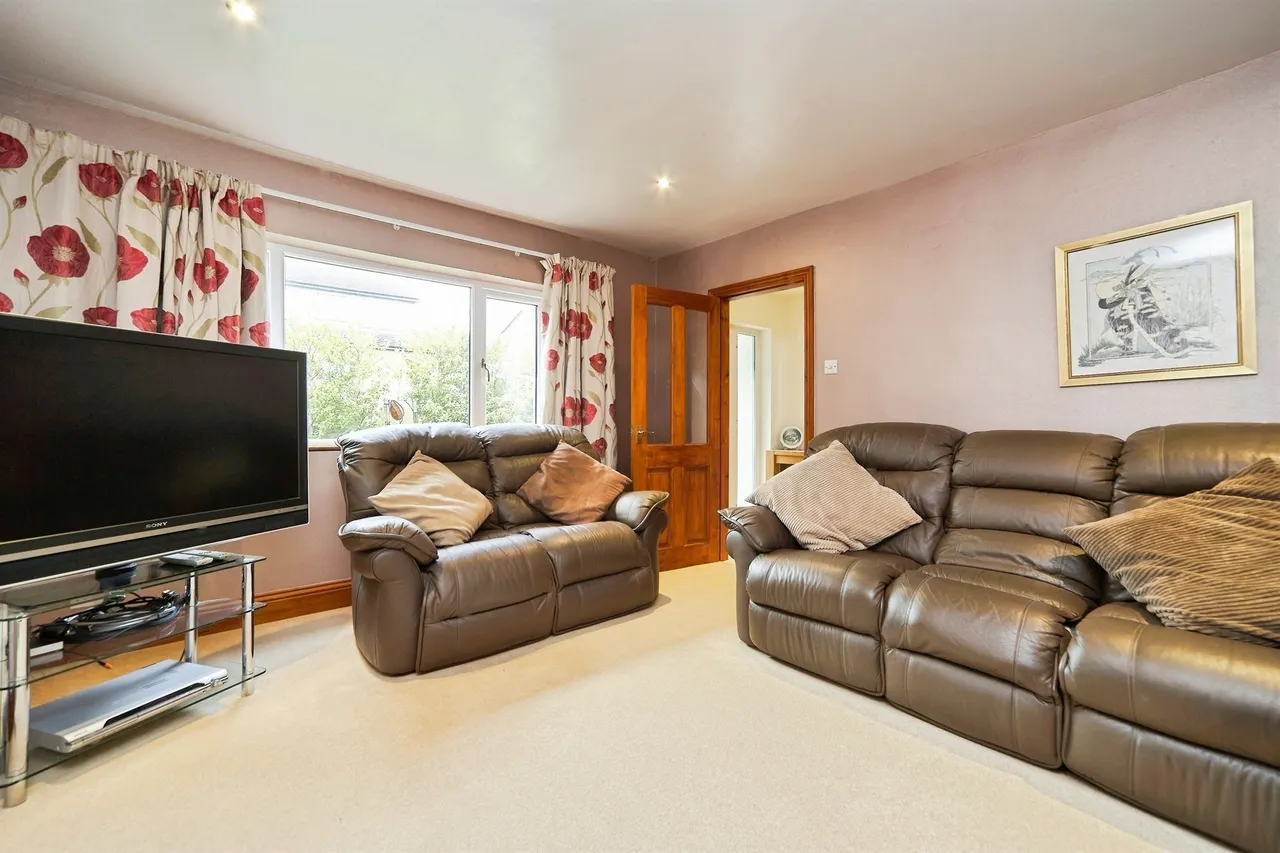 Lees Close, Cullingworth, BD13, photo 7