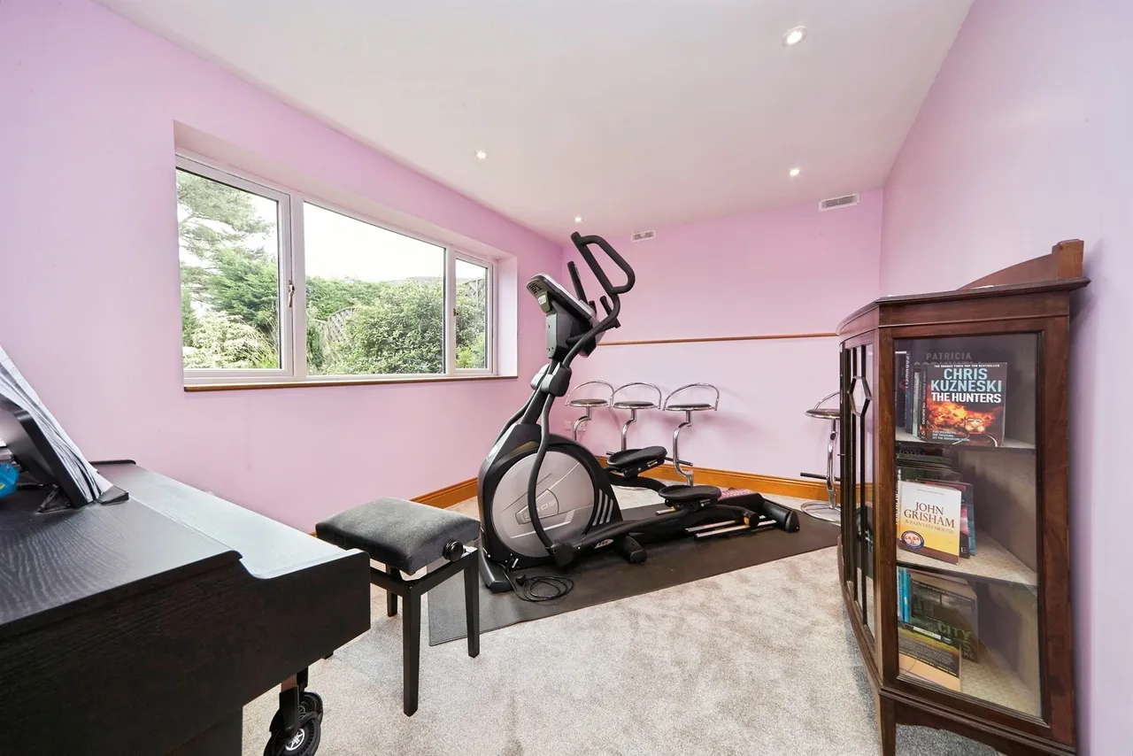 Lees Close, Cullingworth, BD13, photo 4